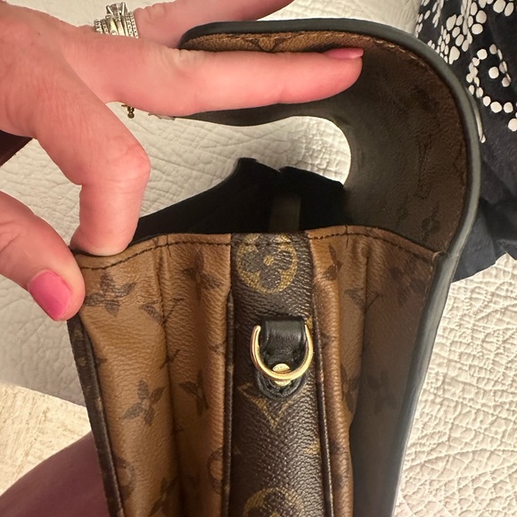 Louis Vuitton Two-Tone Monogram Crossbody Bag - Picture 8 of 9